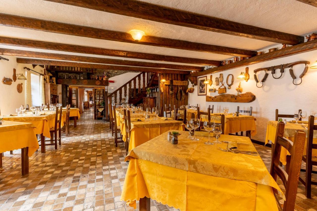 Hotel Des Alpes Saint-Rhemy-En-Bosses Exterior foto